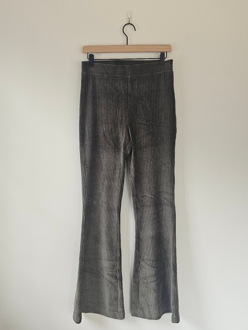 New Aerie Olive Ribbed Velvet Flare Pants
